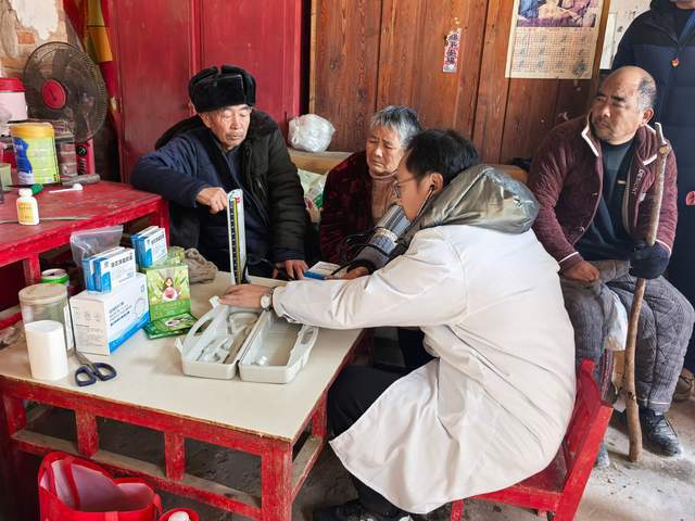 院医药学院党总支开展主题党日活动m6米乐app河南应用技术职业学(图2)
